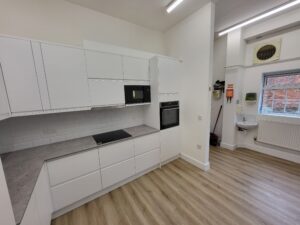 Kitchen with fridge/freezer